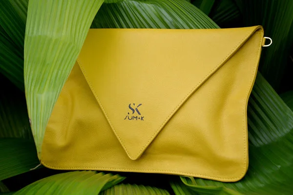 L'enveloppe Jaune Surfeuilles